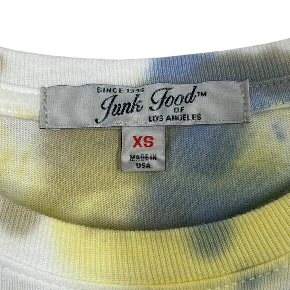 Junk Food Def Leppard Tie Dye Graphic Band Tee XS Rock Roll Blue Yellow New Boho - Picture 4 of 5
